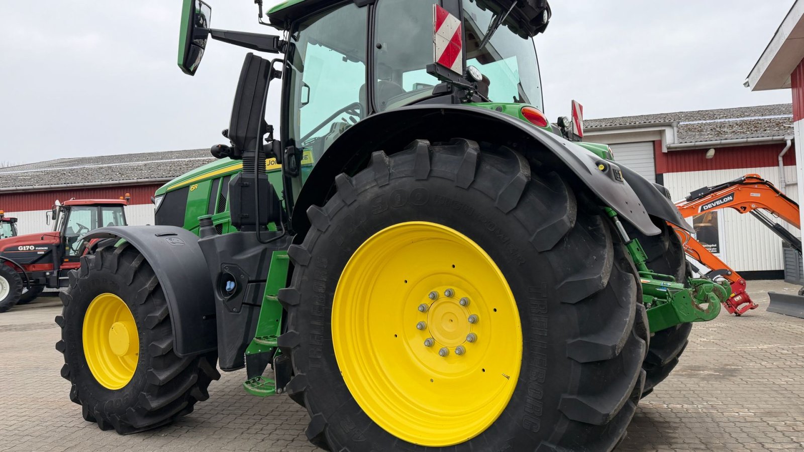Traktor tip John Deere 6R250 KUN 2800 TIMER! MED FRONT PTO OG COMMANDPRO!, Gebrauchtmaschine in Nørager (Poză 5)