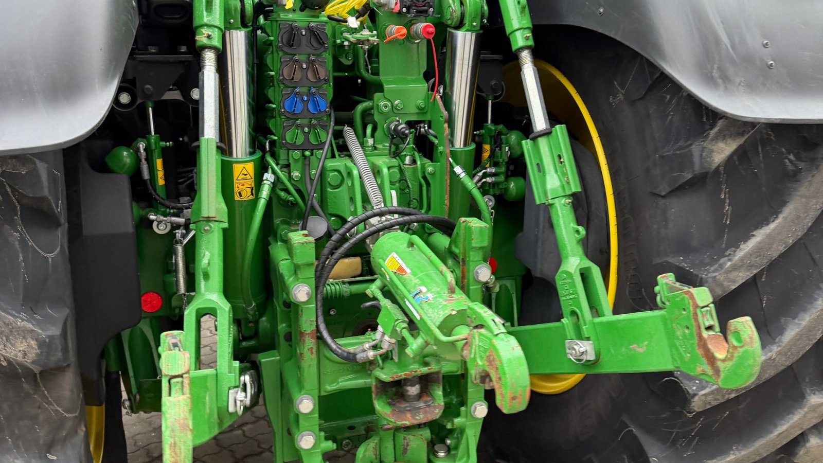 Traktor tip John Deere 6R250 KUN 2800 TIMER! MED FRONT PTO OG COMMANDPRO!, Gebrauchtmaschine in Nørager (Poză 15)