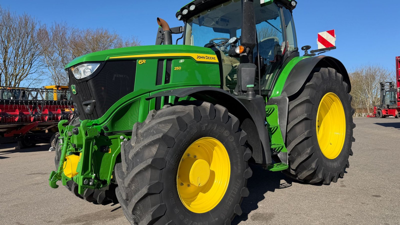 Traktor typu John Deere 6R250 KUN 2800 TIMER! MED FRONT PTO OG COMMANDPRO!, Gebrauchtmaschine v Nørager (Obrázek 1)