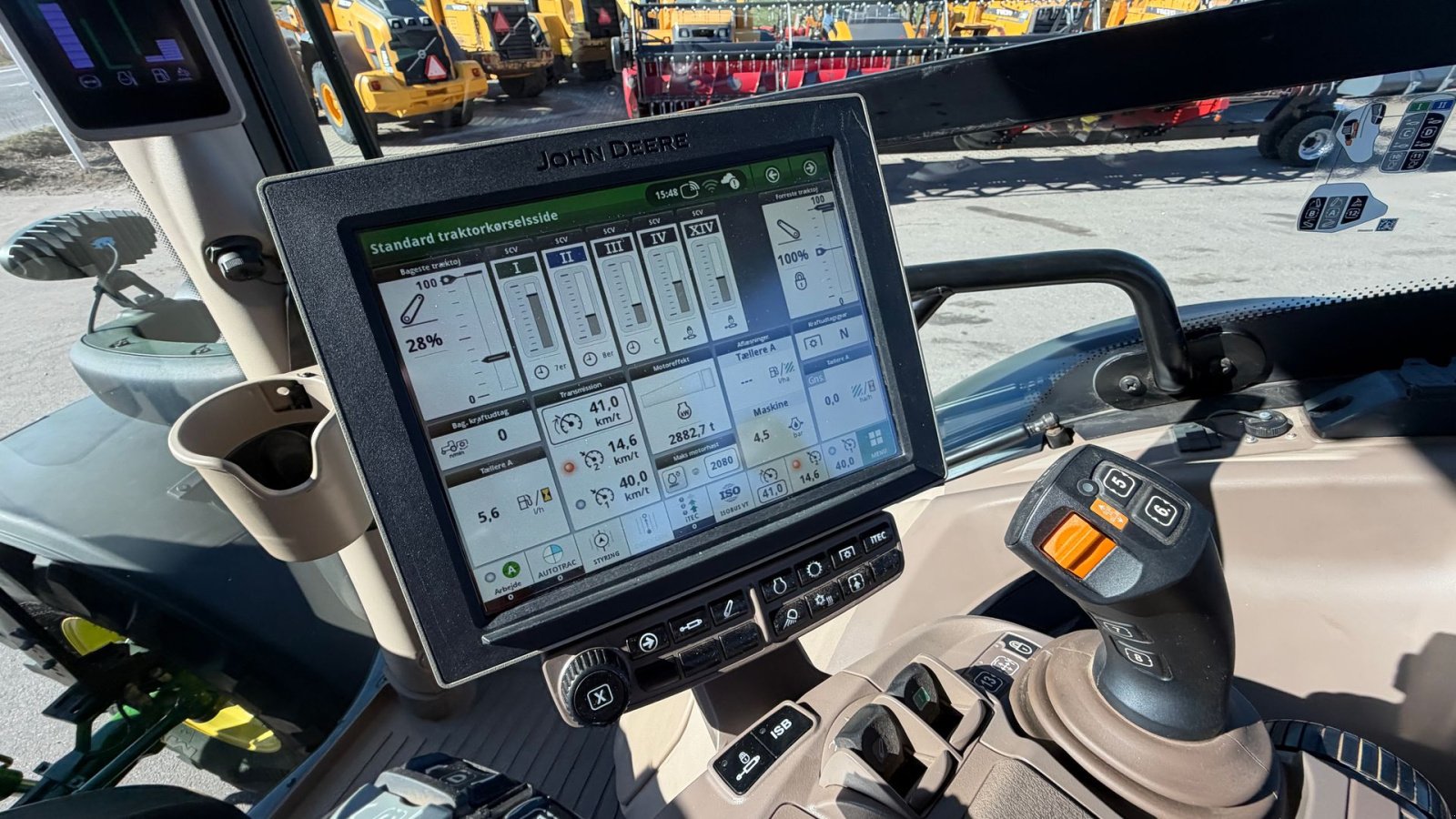 Traktor typu John Deere 6R250 KUN 2800 TIMER! MED FRONT PTO OG COMMANDPRO!, Gebrauchtmaschine v Nørager (Obrázek 18)