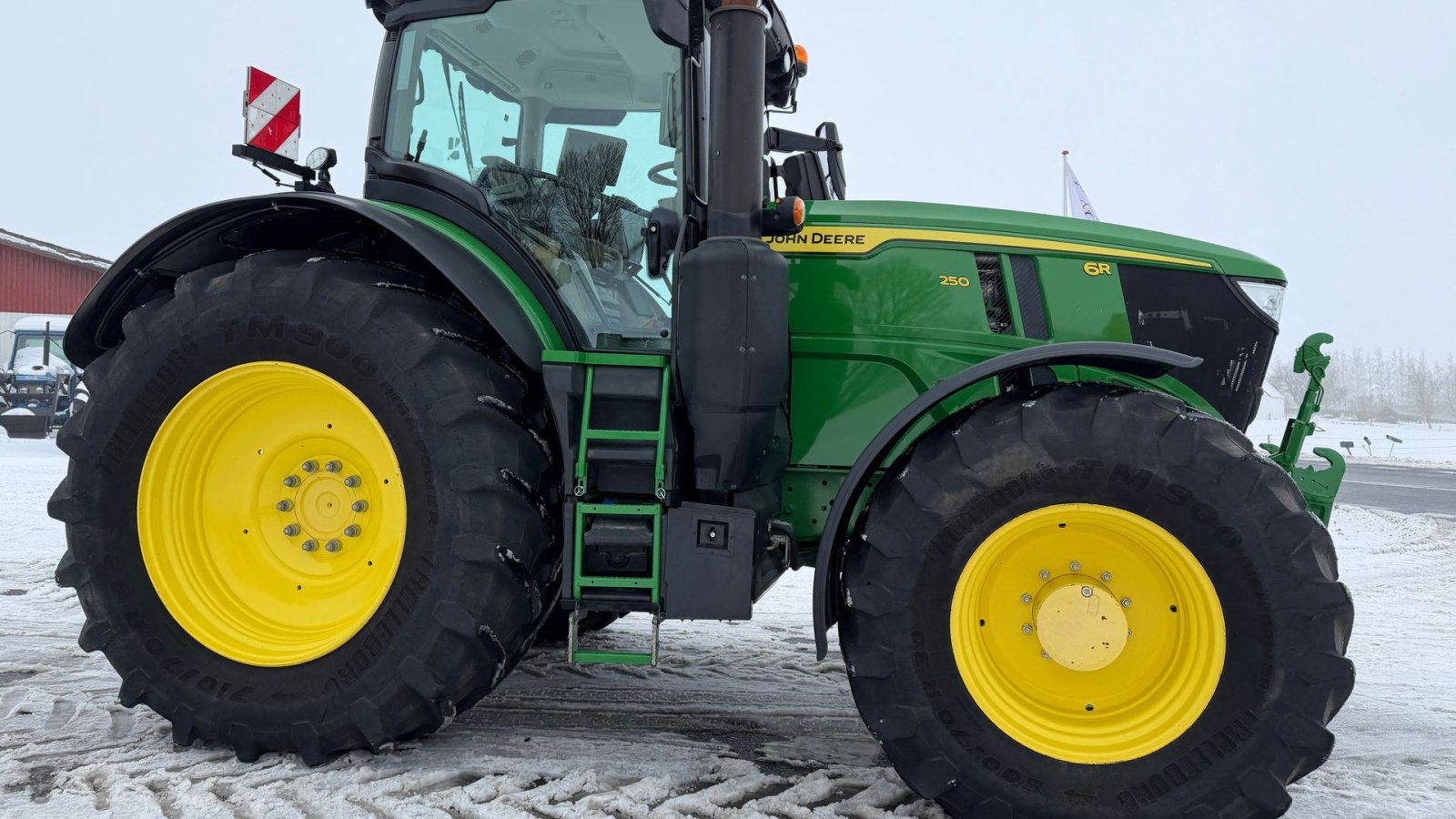 Traktor of the type John Deere 6R250 KUN 3900 TIMER!, Gebrauchtmaschine in Nørager (Picture 9)