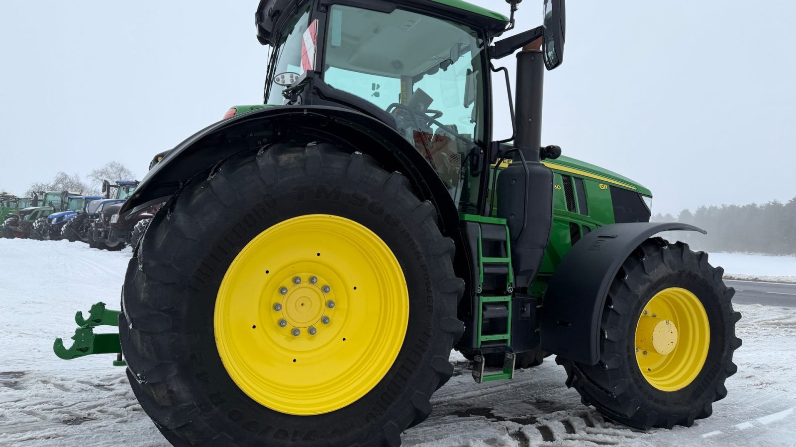 Traktor of the type John Deere 6R250 KUN 3900 TIMER!, Gebrauchtmaschine in Nørager (Picture 11)