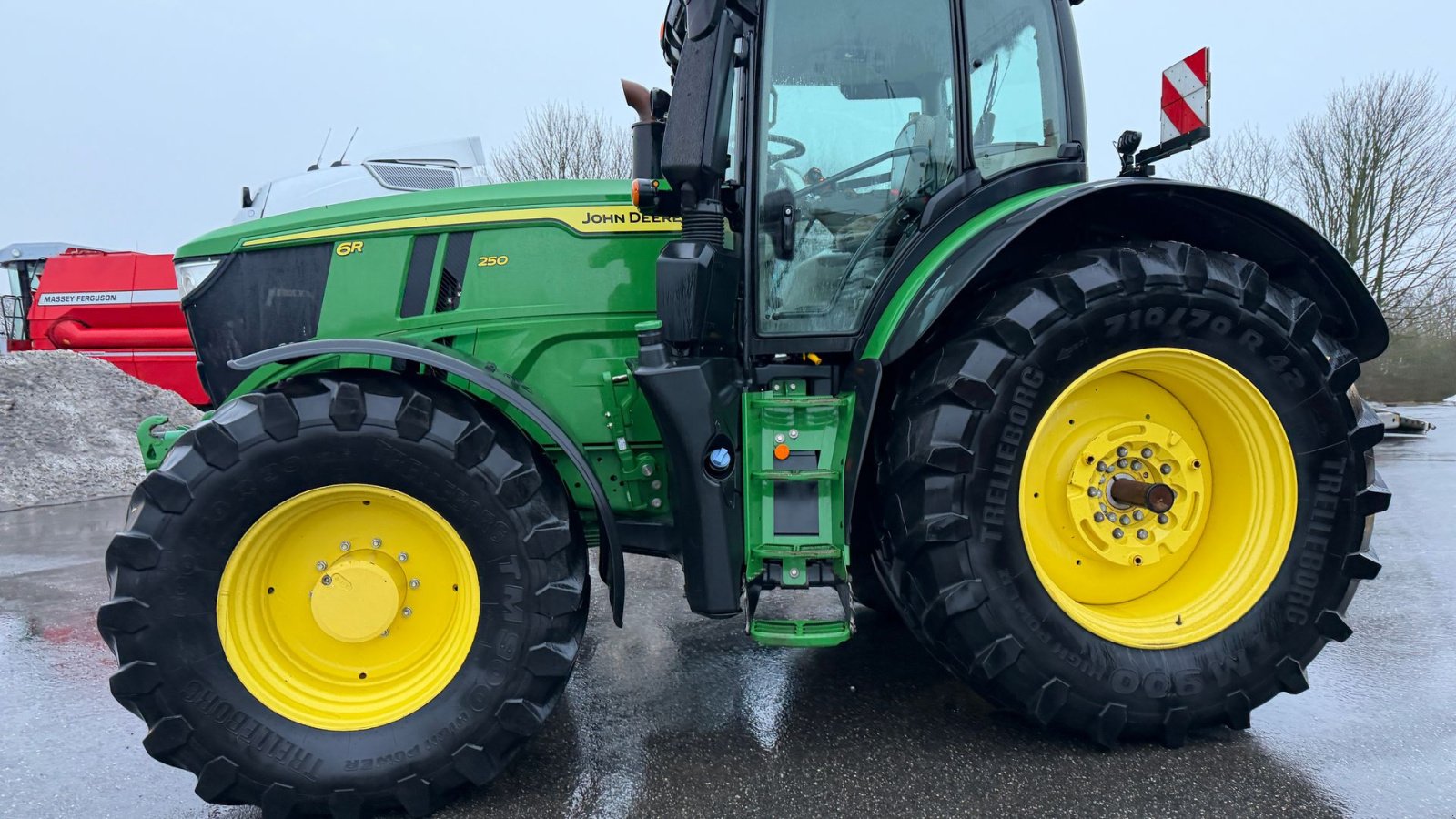 Traktor typu John Deere 6R250 KUN 4300 TIMER!, Gebrauchtmaschine v Nørager (Obrázek 3)