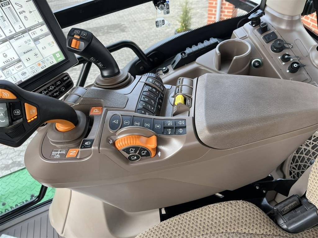 Traktor des Typs John Deere 6R250 luft og hydrauliske trailerbremse, Gebrauchtmaschine in Nørager (Bild 6)