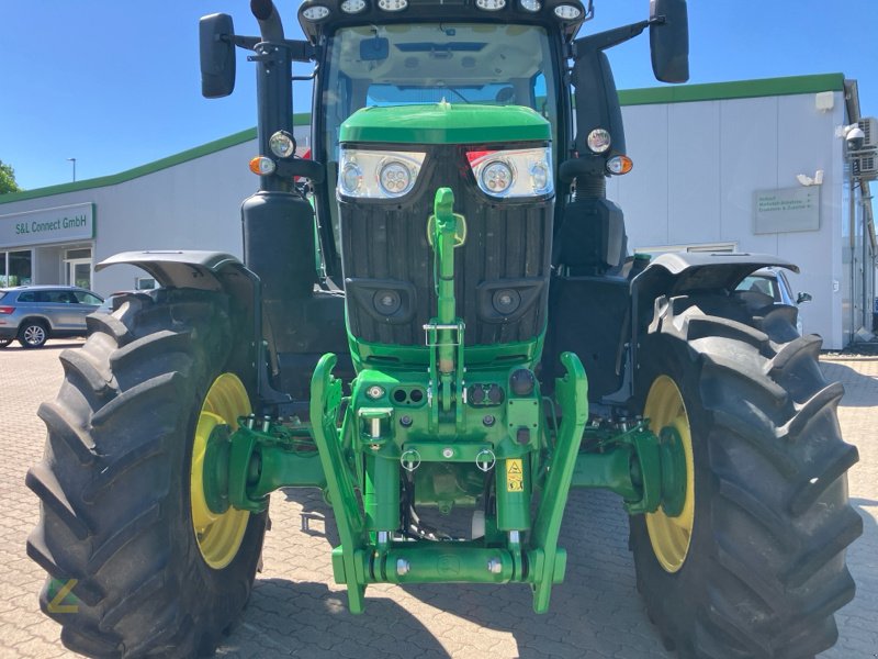 Traktor van het type John Deere 6R250 mit FKH/ CommandPro/ Garantie bis 02.2027, Gebrauchtmaschine in Jahnatal (Foto 5)