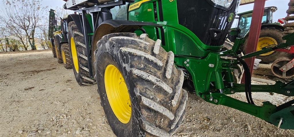 Traktor typu John Deere 6R250 StarFire. AutoTrack. Front lift. AutoPower. TLS., Gebrauchtmaschine v Kolding (Obrázek 3)