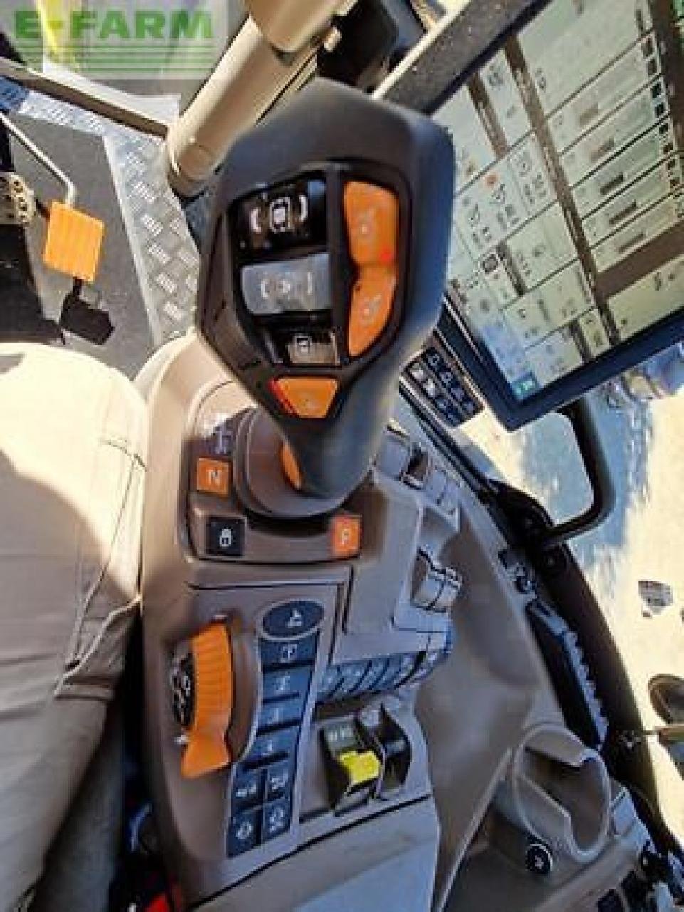 Traktor typu John Deere 6r250, Gebrauchtmaschine v MONFERRAN (Obrázek 13)