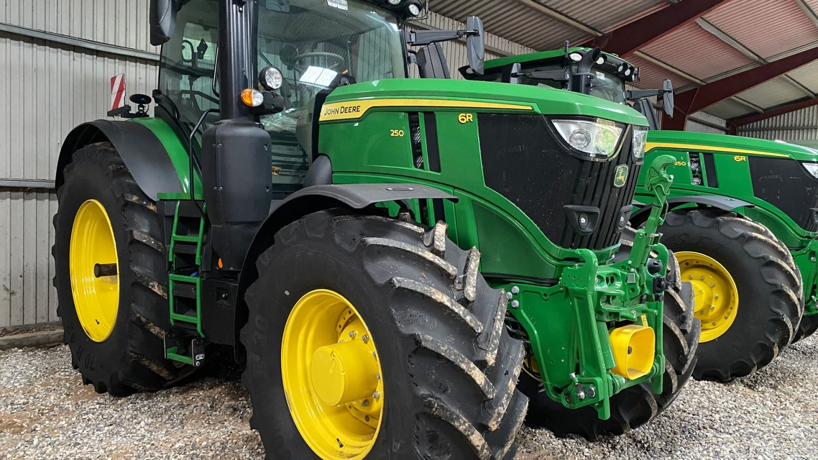 Traktor типа John Deere 6R250, Gebrauchtmaschine в Bredsten (Фотография 1)