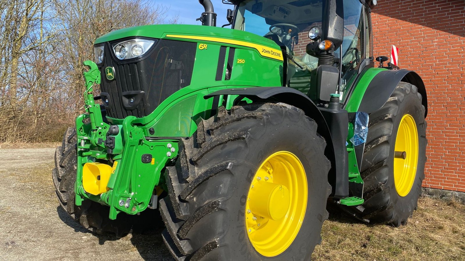 Traktor типа John Deere 6R250, Gebrauchtmaschine в Bredsten (Фотография 1)