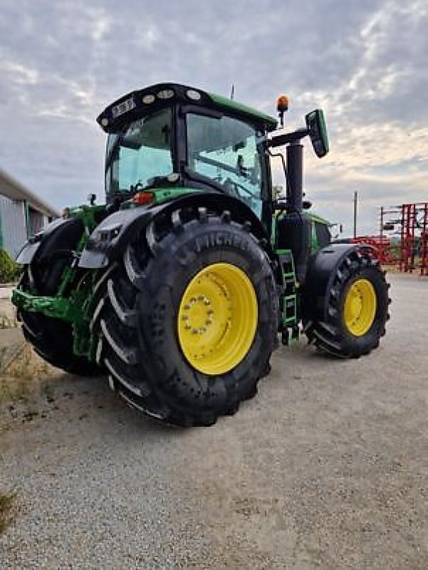 Traktor типа John Deere 6R250, Gebrauchtmaschine в Monferran-Savès (Фотография 7)