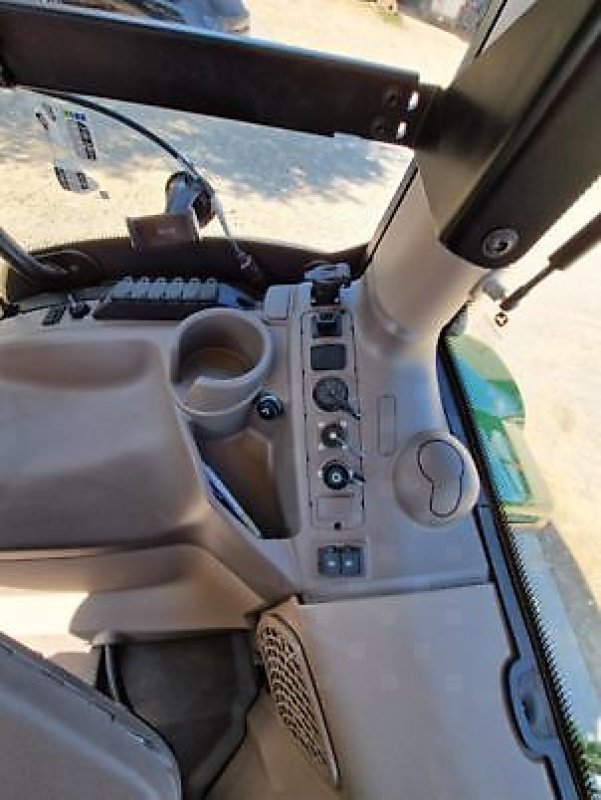 Traktor типа John Deere 6R250, Gebrauchtmaschine в Monferran-Savès (Фотография 12)