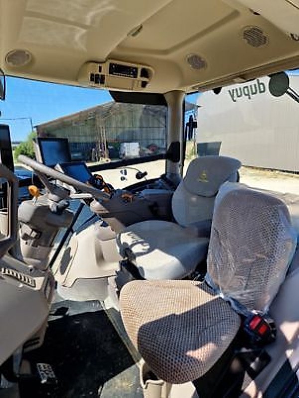 Traktor типа John Deere 6R250, Gebrauchtmaschine в Monferran-Savès (Фотография 15)