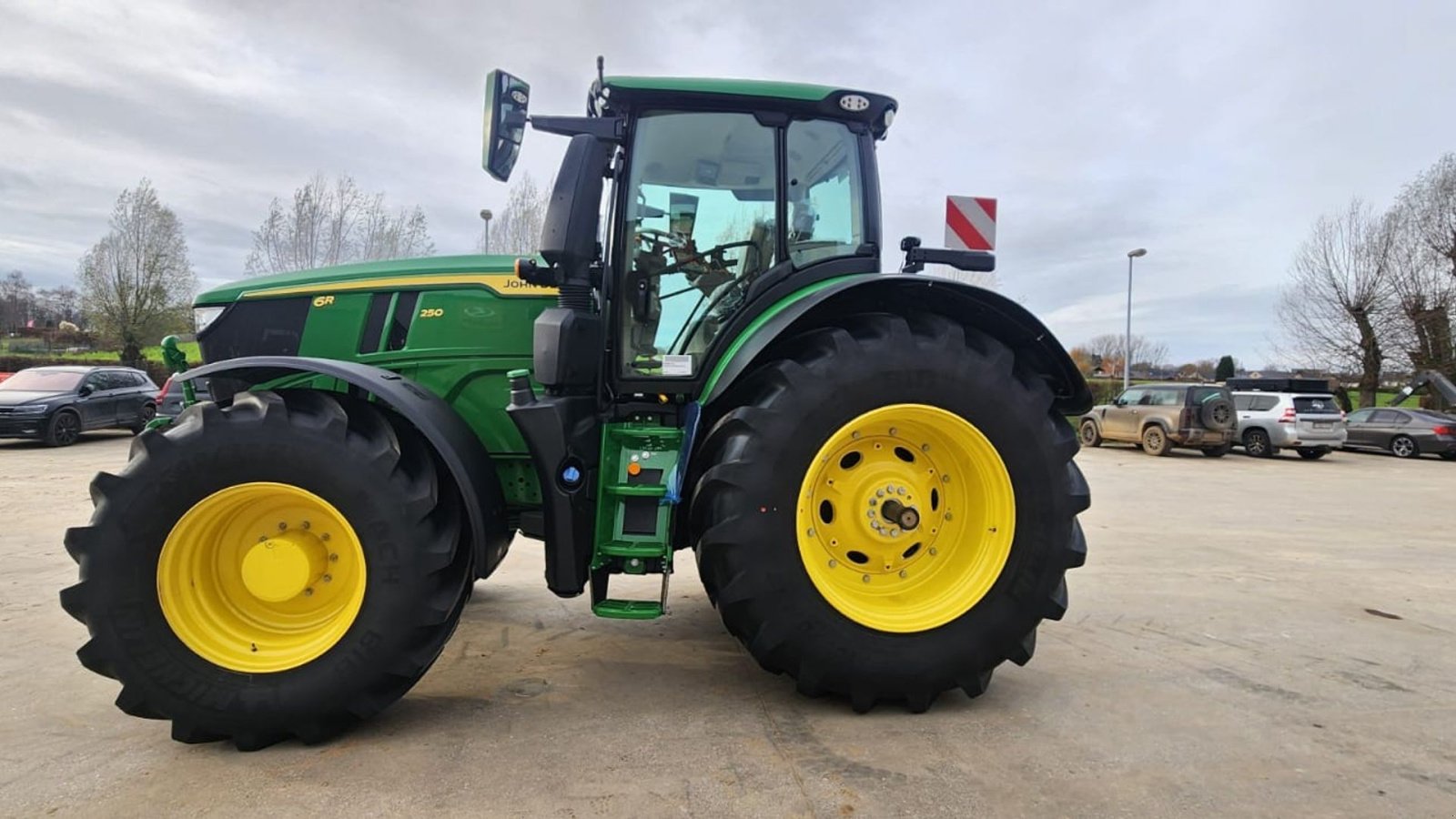 Traktor vrste John Deere 6R250, Gebrauchtmaschine v Storvorde (Slika 1)