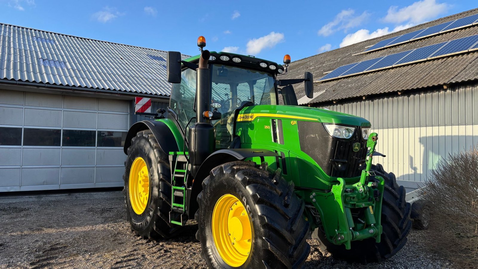 Traktor van het type John Deere 6R250, Gebrauchtmaschine in Bælum (Foto 4)