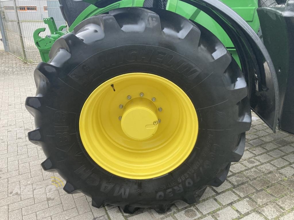 Traktor des Typs John Deere 6R250, Gebrauchtmaschine in Bordelum (Bild 12)