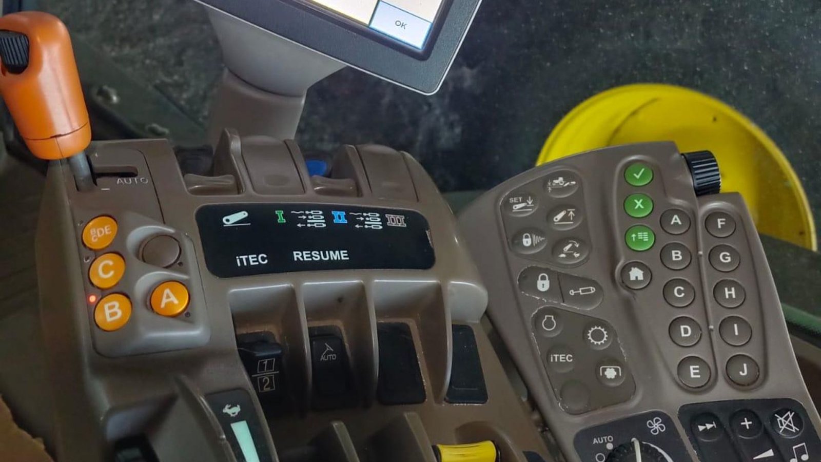 Traktor του τύπου John Deere 7200R . Kun  5.700 timer. Giv et bud!, Gebrauchtmaschine σε Kolding (Φωτογραφία 8)