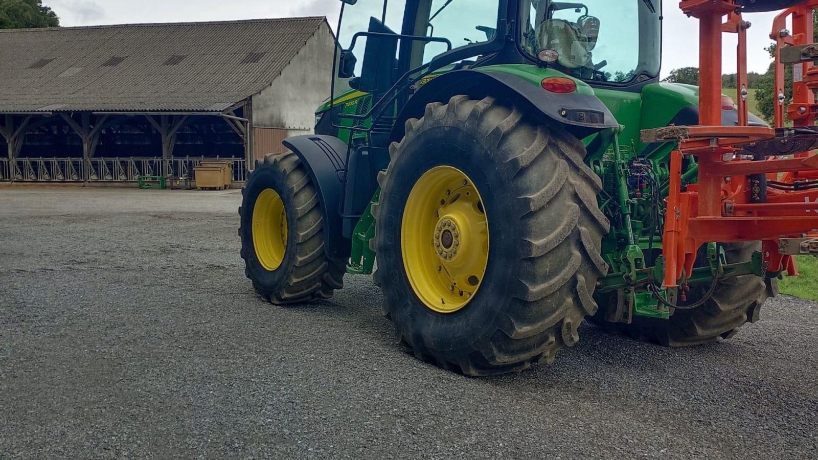 Traktor του τύπου John Deere 7200R . Kun  5.700 timer. Giv et bud!, Gebrauchtmaschine σε Kolding (Φωτογραφία 4)