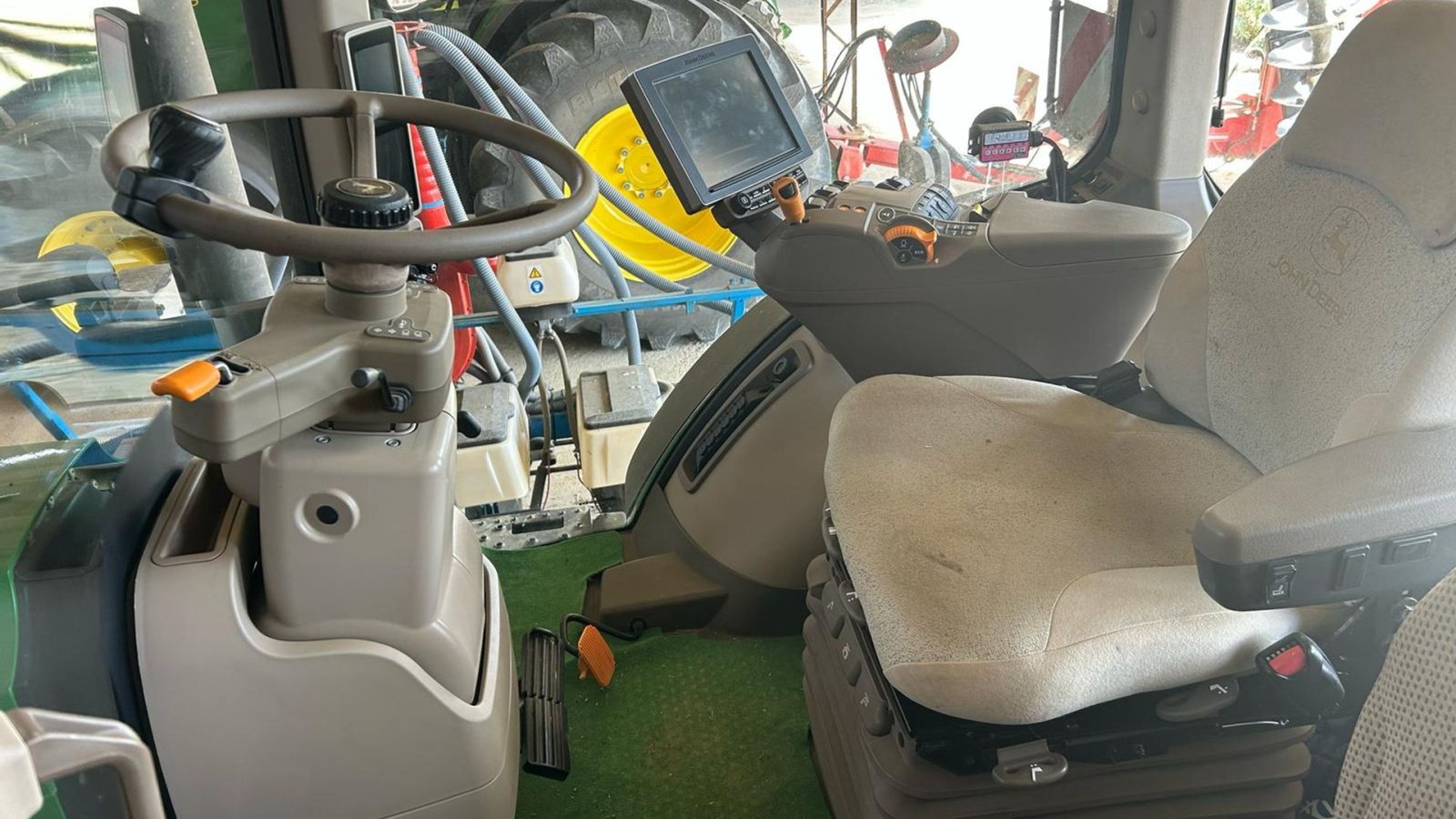 Traktor del tipo John Deere 7210R KUN 3100 timer! GPS klar. Front lift., Gebrauchtmaschine In Kolding (Immagine 1)