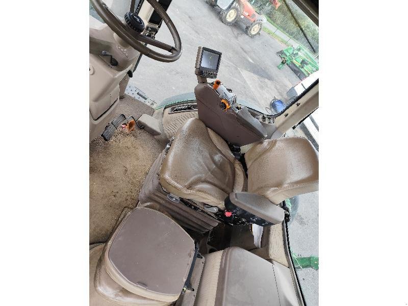 Traktor типа John Deere 7210R, Gebrauchtmaschine в SAINT GENEST D'AMBIERE (Фотография 7)