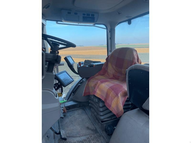 Traktor des Typs John Deere 7215R, Gebrauchtmaschine in SAINT GENEST D'AMBIERE (Bild 4)