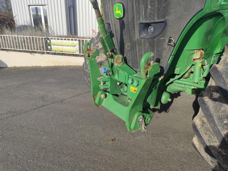 Traktor типа John Deere 7215R, Gebrauchtmaschine в SAINT GENEST D'AMBIERE (Фотография 7)