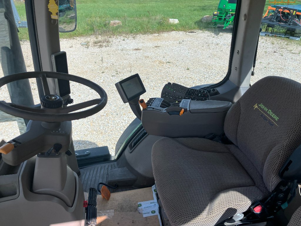 Traktor tipa John Deere 7215R, Gebrauchtmaschine u VIRECOURT (Slika 8)