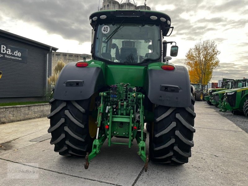 Traktor of the type John Deere 7230 R mit Frontlader, Gebrauchtmaschine in Prenzlau (Picture 4)