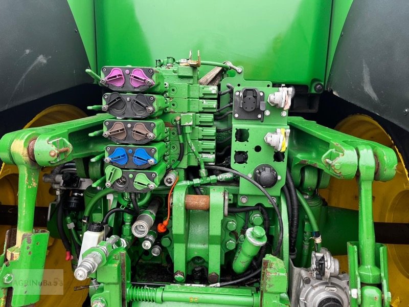 Traktor of the type John Deere 7230 R mit Frontlader, Gebrauchtmaschine in Prenzlau (Picture 14)