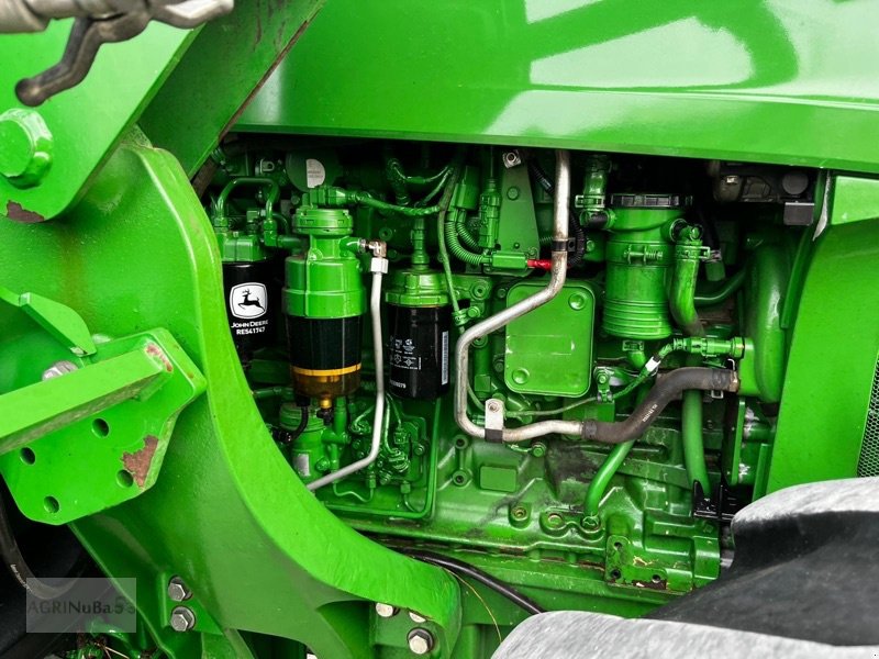Traktor of the type John Deere 7230 R mit Frontlader, Gebrauchtmaschine in Prenzlau (Picture 18)