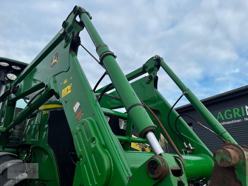Traktor of the type John Deere 7230 R mit Frontlader, Gebrauchtmaschine in Prenzlau (Picture 19)