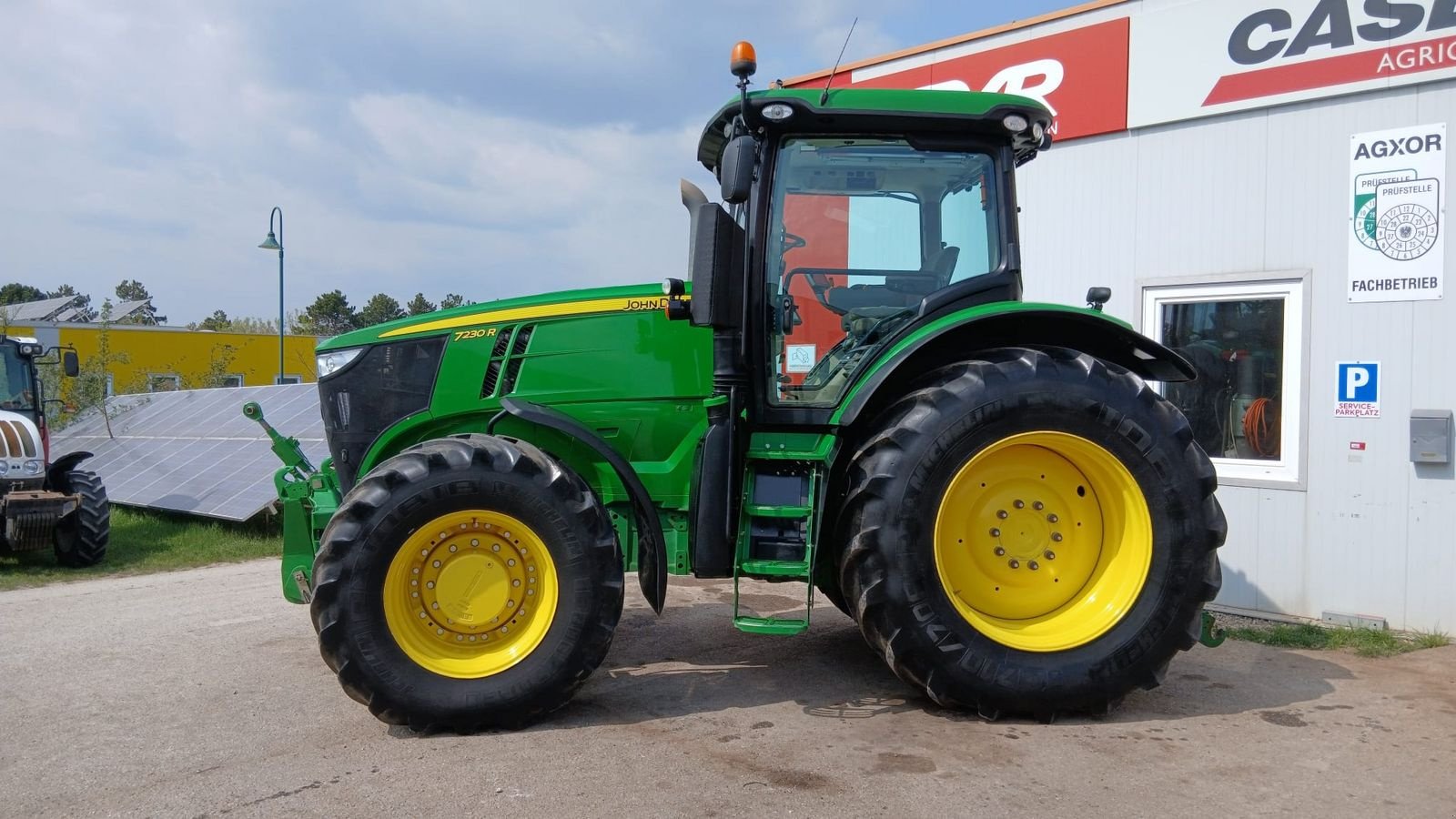 Traktor от тип John Deere 7230 R, Gebrauchtmaschine в Harmannsdorf (Снимка 5)