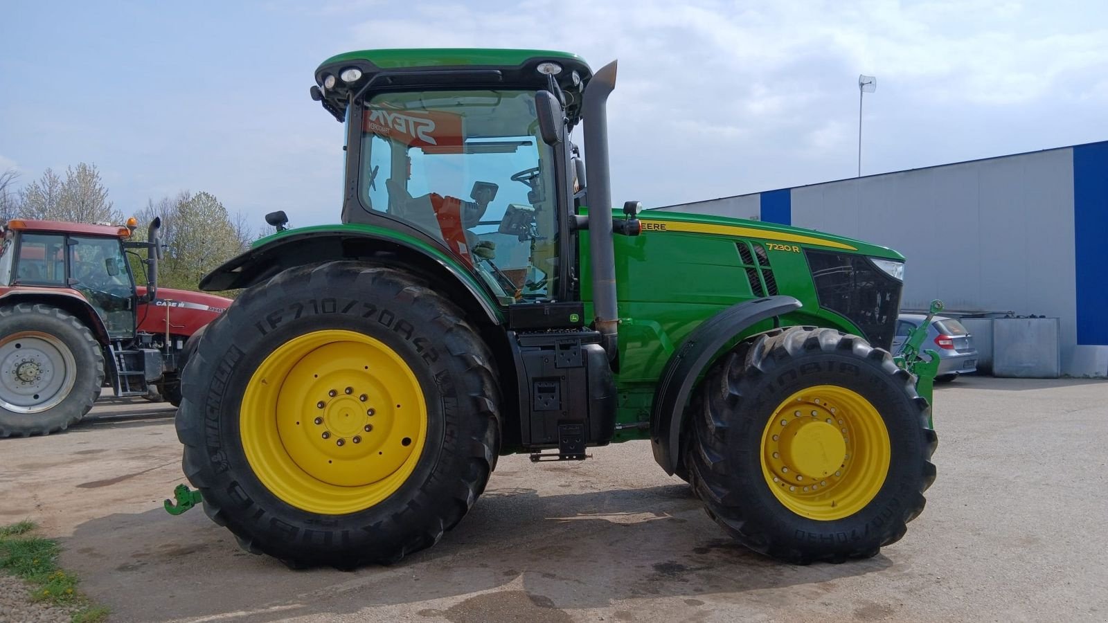 Traktor от тип John Deere 7230 R, Gebrauchtmaschine в Harmannsdorf (Снимка 3)