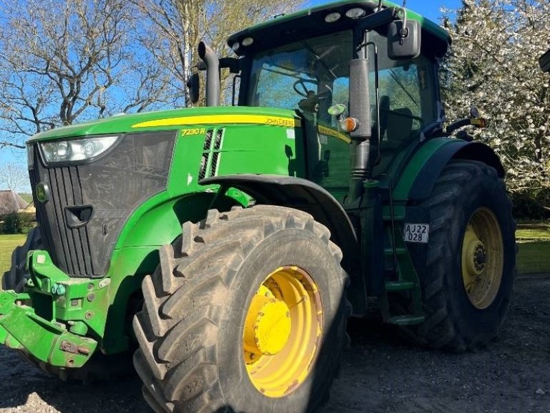 Traktor typu John Deere 7230 R, Gebrauchtmaschine v Ringe