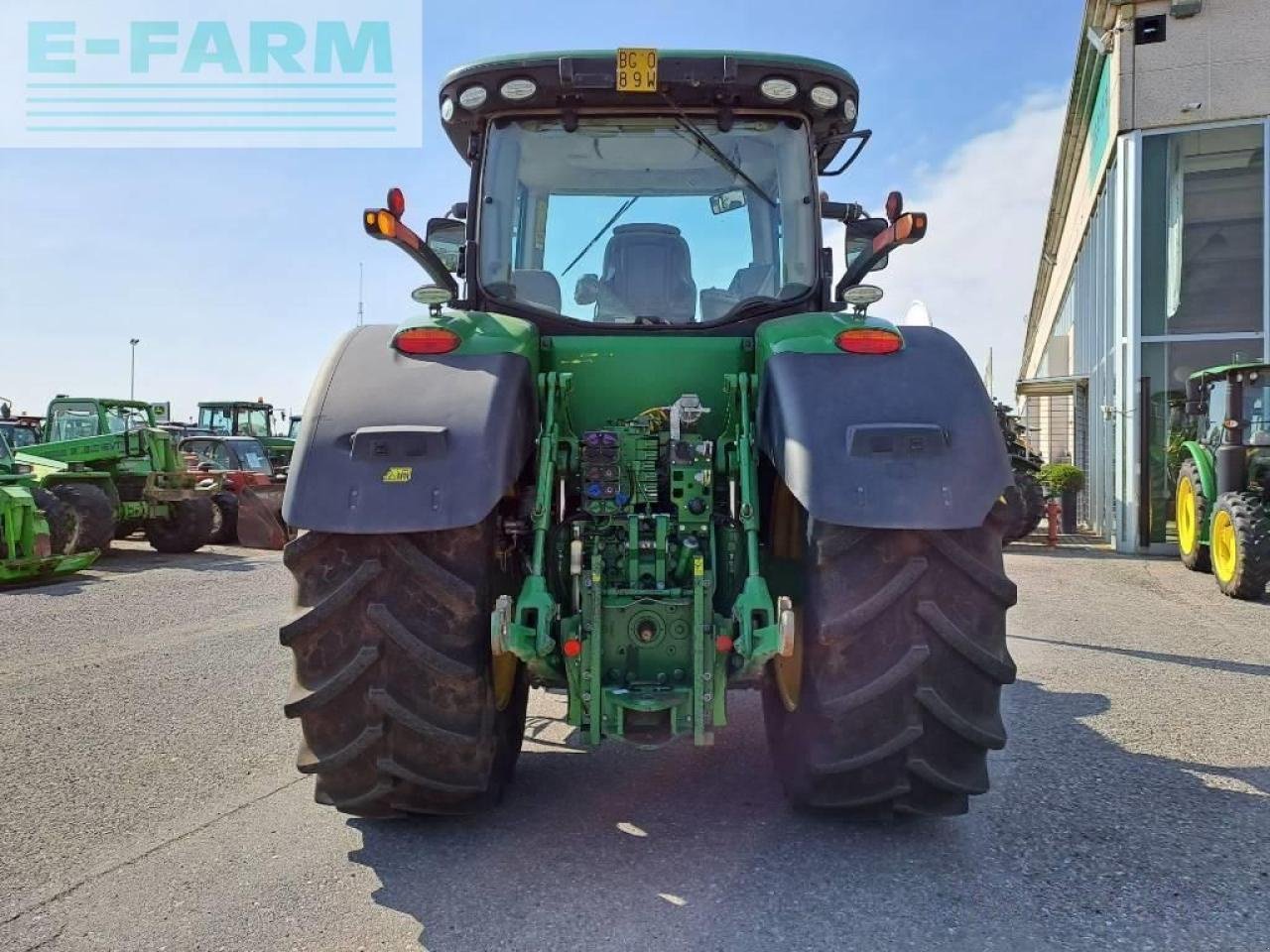 Traktor типа John Deere 7230 r, Gebrauchtmaschine в ORZIVECCHI (Фотография 4)