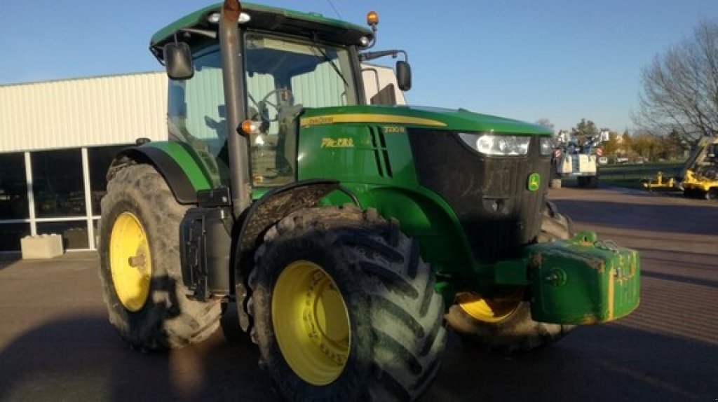 Traktor typu John Deere 7230 R, Gebrauchtmaschine v Feuges (Obrázek 4)