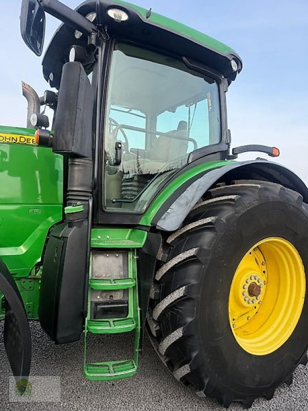 Traktor du type John Deere 7230R *Auto Quad*, Gebrauchtmaschine en Salsitz (Photo 5)