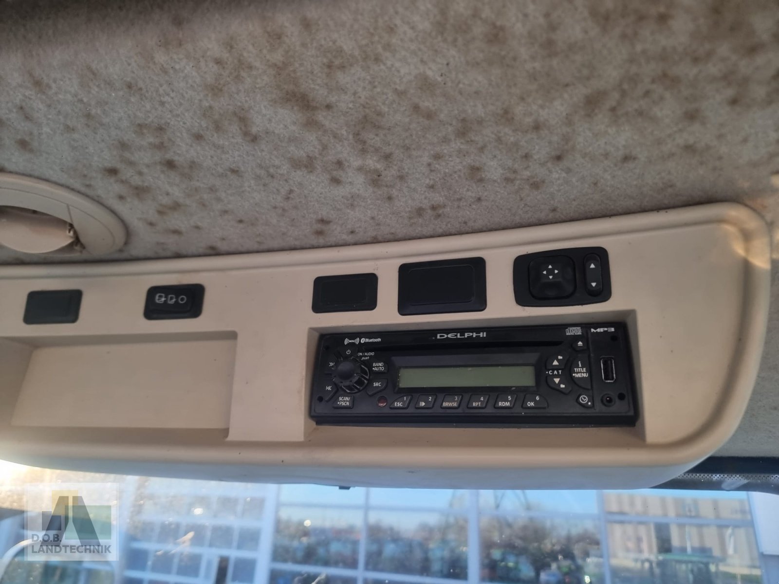 Traktor des Typs John Deere 7230R CQ mit 9L Motor, Gebrauchtmaschine in Regensburg (Bild 16)