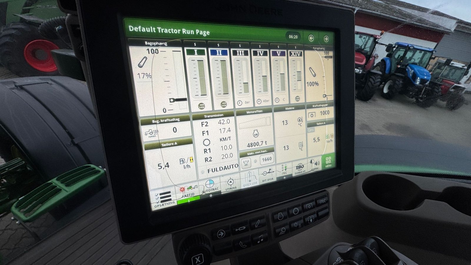 Traktor Türe ait John Deere 7230R KUN 4800 TIMER OG FRONT PTO!, Gebrauchtmaschine içinde Nørager (resim 21)