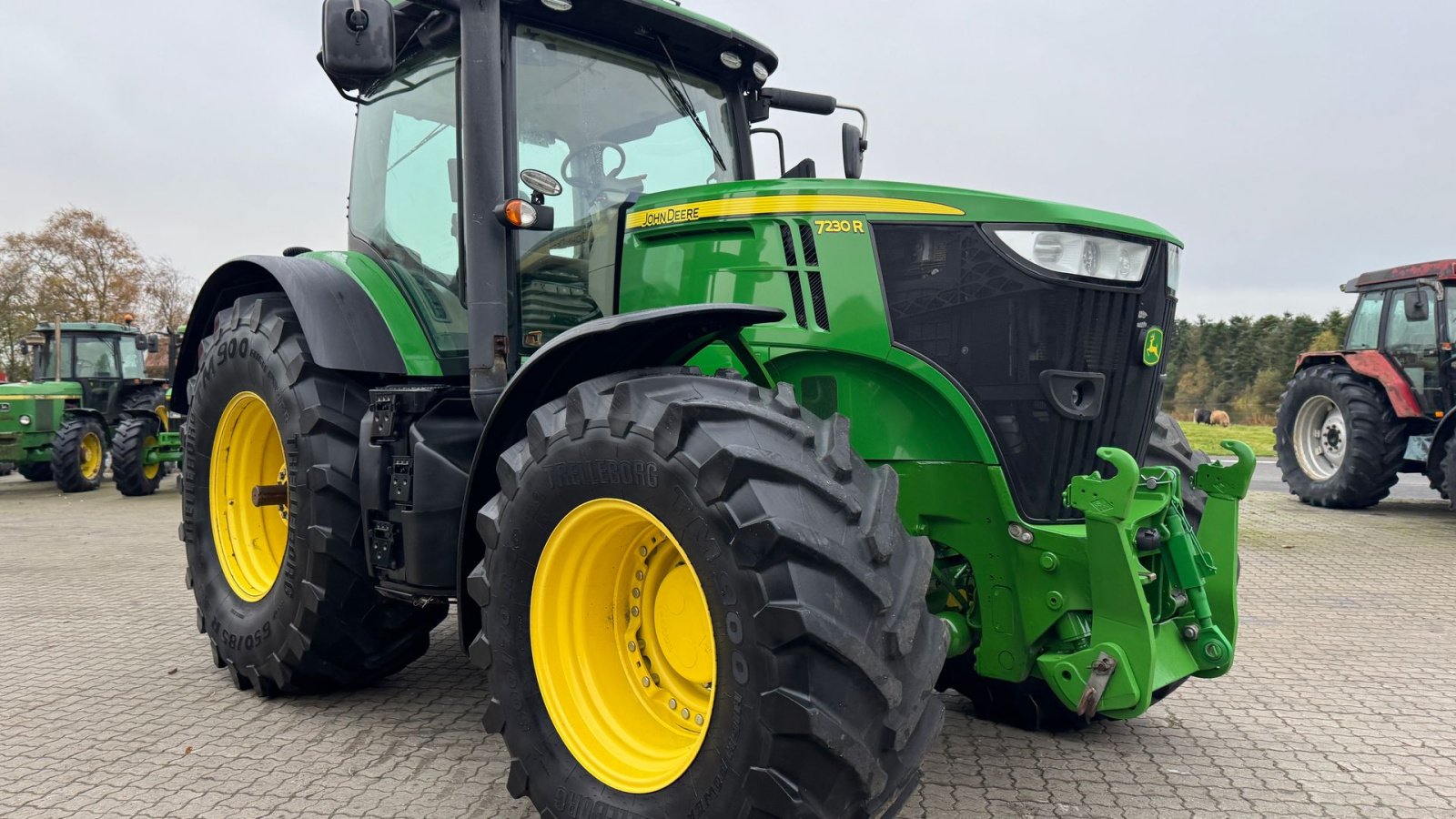 Traktor Türe ait John Deere 7230R KUN 4800 TIMER OG FRONT PTO!, Gebrauchtmaschine içinde Nørager (resim 7)