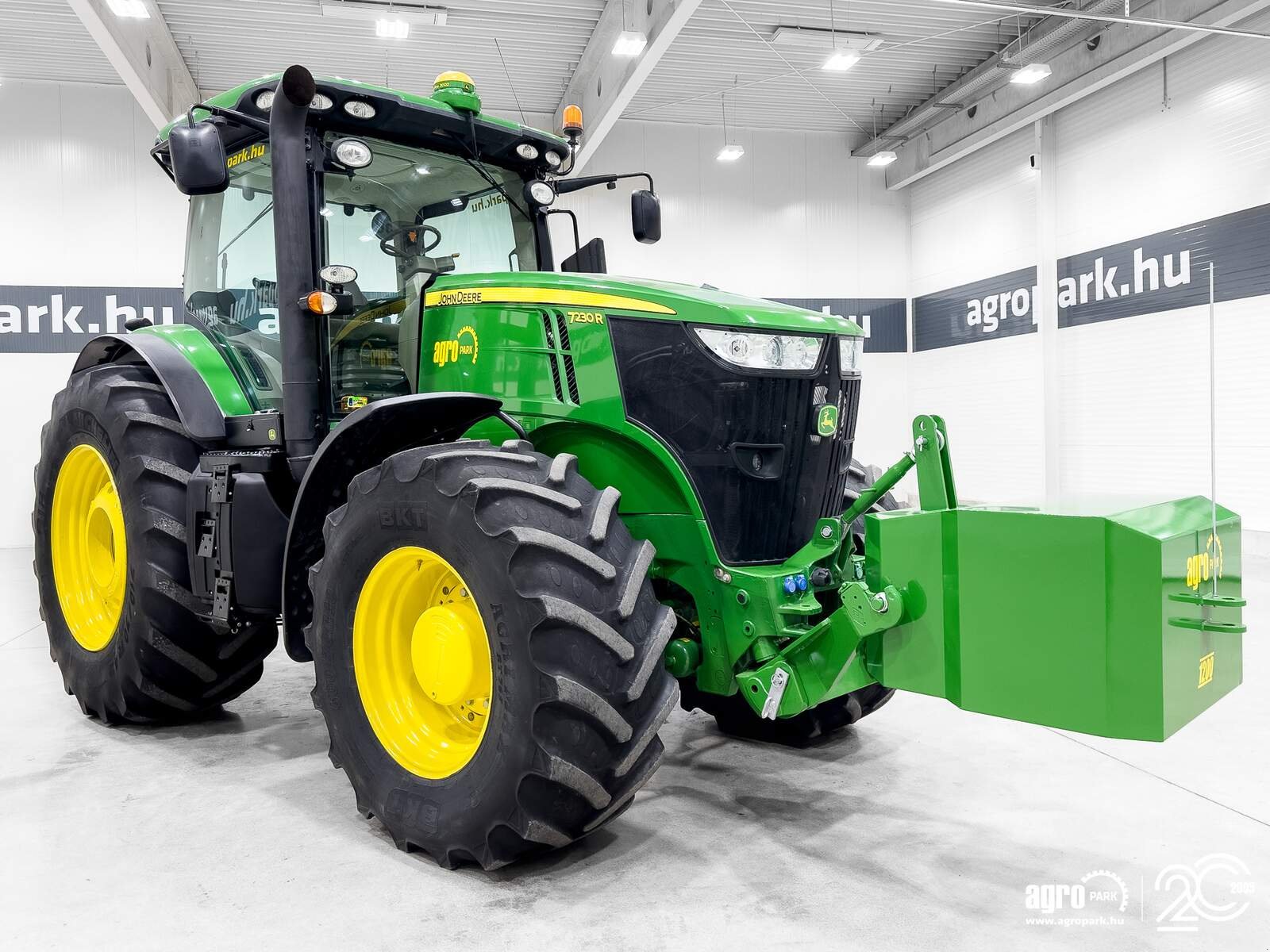 Traktor typu John Deere 7230R, Gebrauchtmaschine v Csengele (Obrázek 2)
