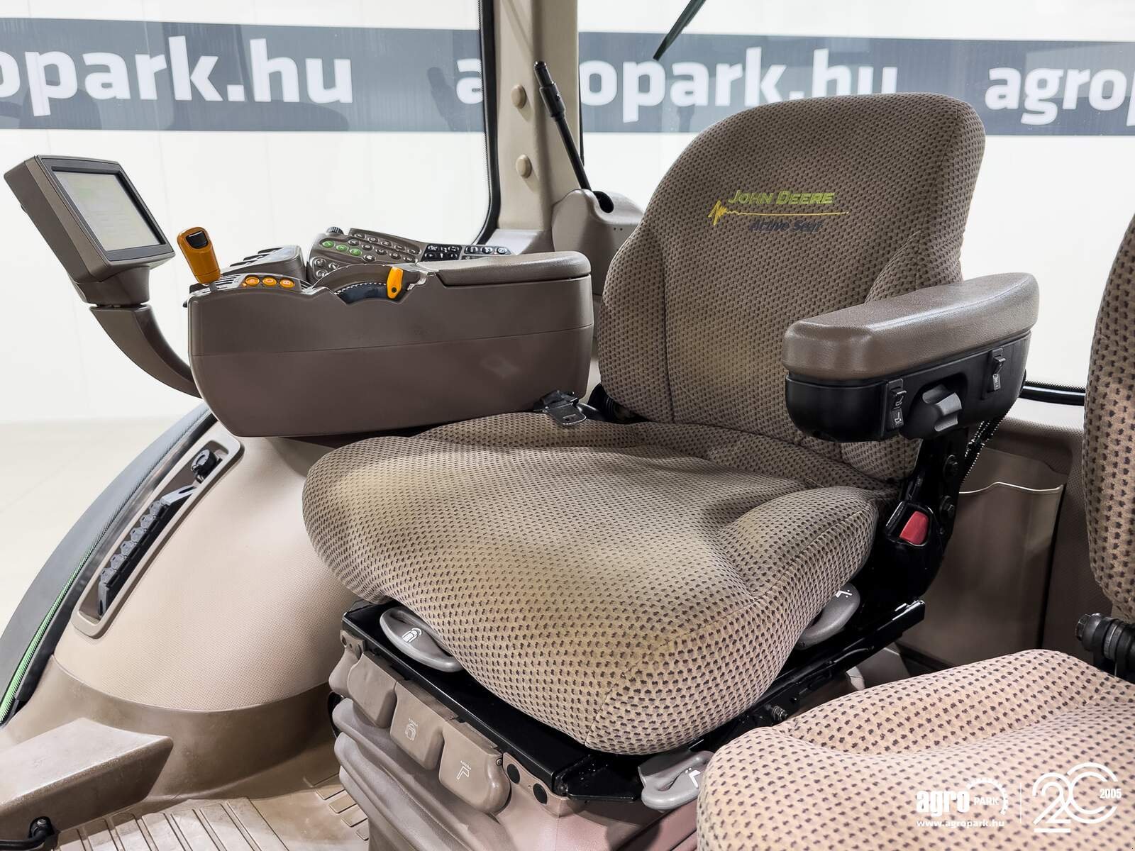 Traktor typu John Deere 7230R, Gebrauchtmaschine v Csengele (Obrázek 11)