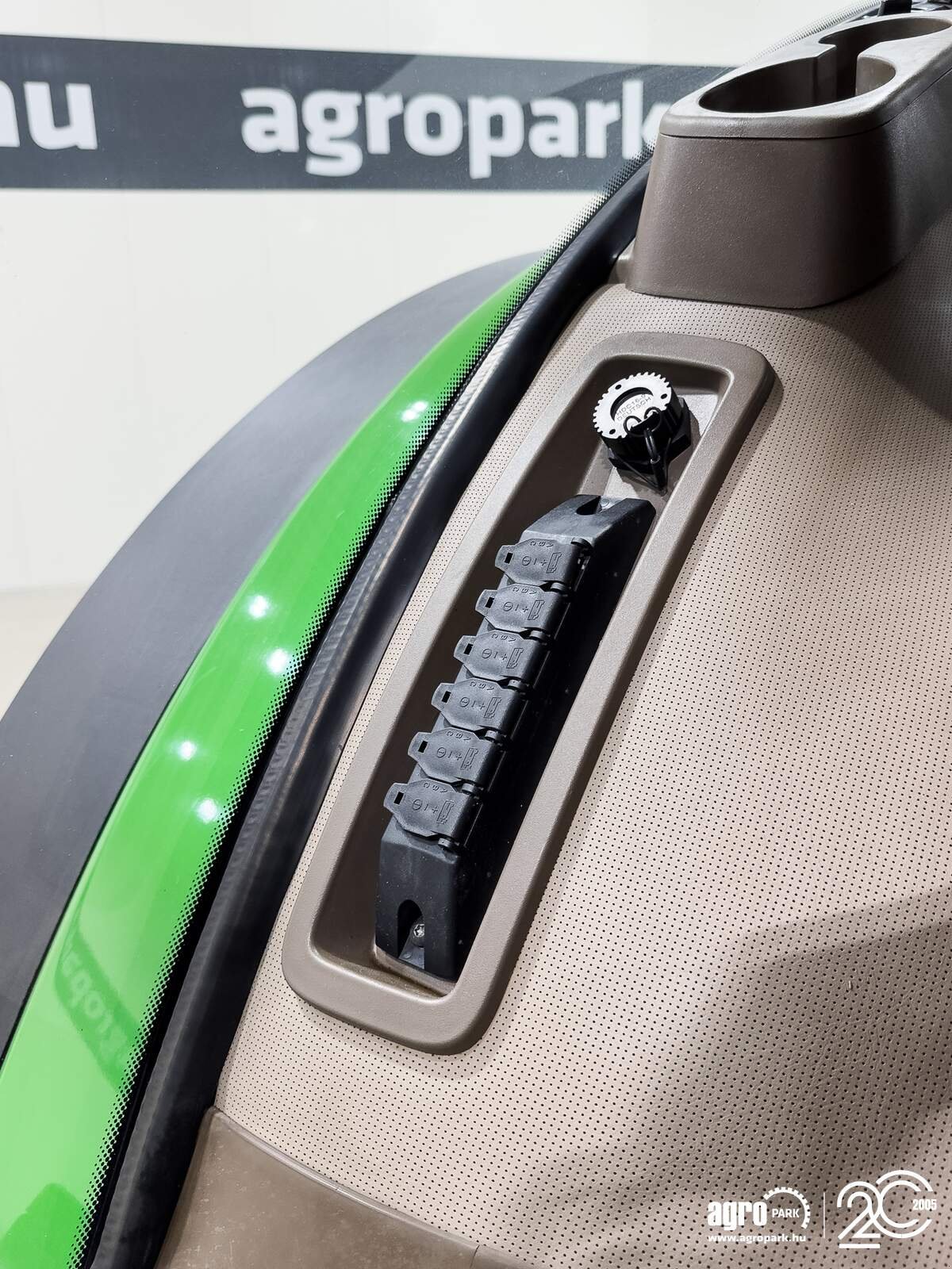 Traktor typu John Deere 7230R, Gebrauchtmaschine v Csengele (Obrázek 25)