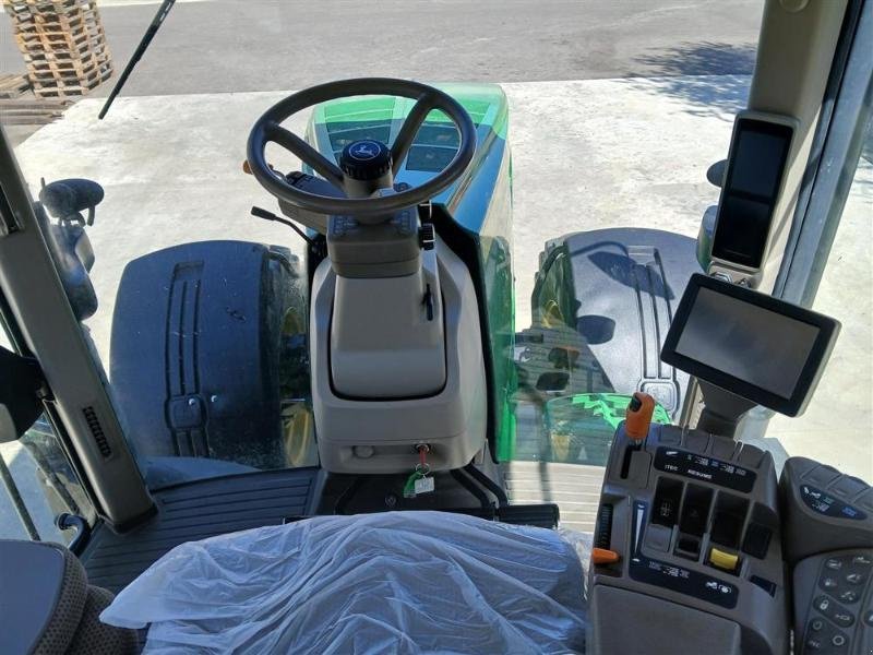 Traktor van het type John Deere 7230R, Gebrauchtmaschine in CHAUMONT (Foto 3)