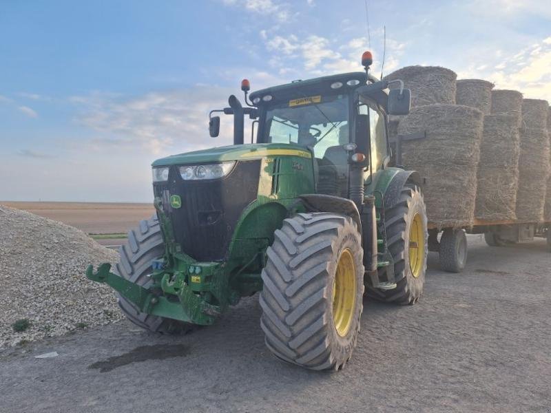 Traktor of the type John Deere 7230R, Gebrauchtmaschine in CHAUMONT (Picture 1)