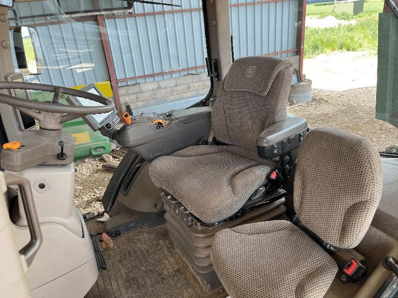 Traktor του τύπου John Deere 7230R, Gebrauchtmaschine σε SAINT-GERMAIN DU PUY (Φωτογραφία 6)