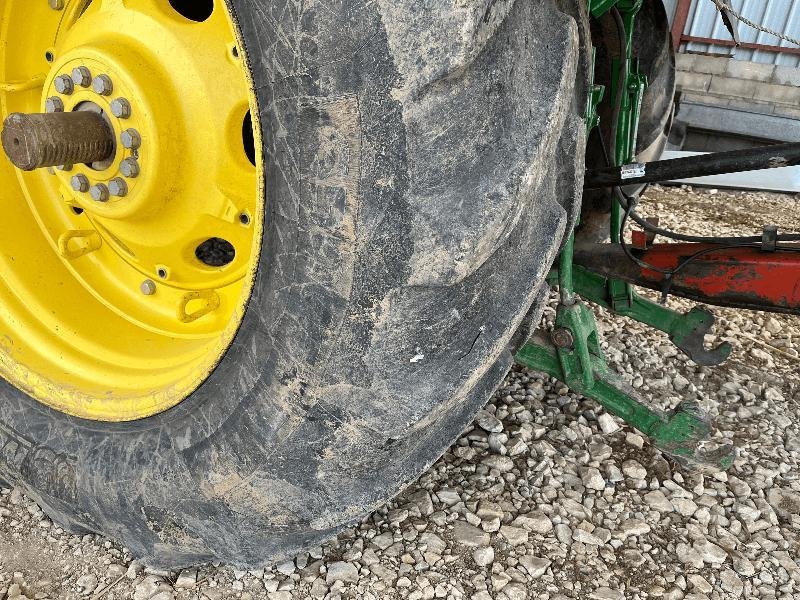 Traktor του τύπου John Deere 7230R, Gebrauchtmaschine σε SAINT-GERMAIN DU PUY (Φωτογραφία 5)