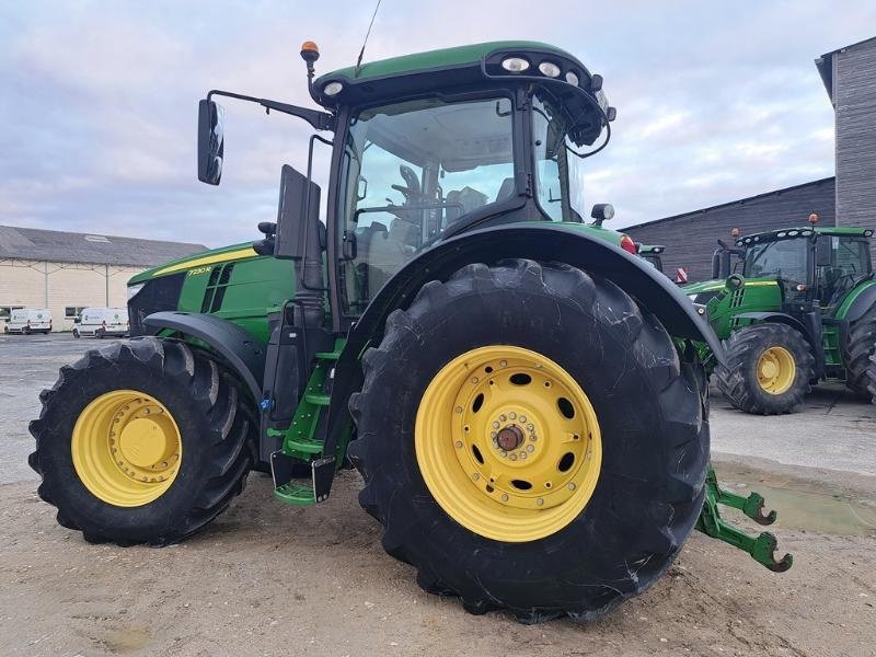 Traktor tipa John Deere 7230R, Gebrauchtmaschine u SAINT-GERMAIN DU PUY (Slika 4)