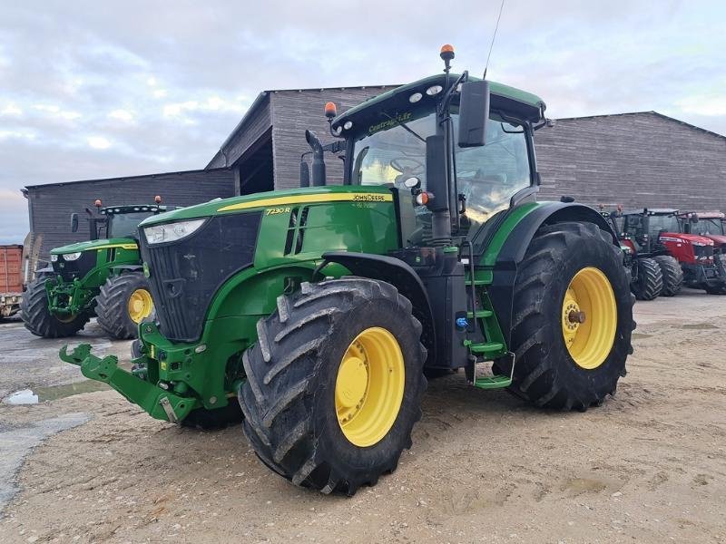 Traktor tipa John Deere 7230R, Gebrauchtmaschine u SAINT-GERMAIN DU PUY (Slika 1)