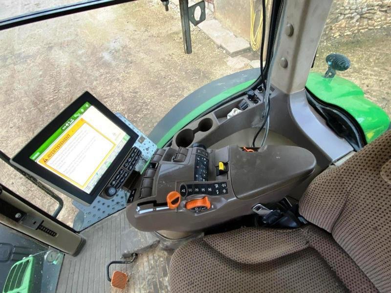 Traktor za tip John Deere 7230R, Gebrauchtmaschine u SAINT-GERMAIN DU PUY (Slika 10)