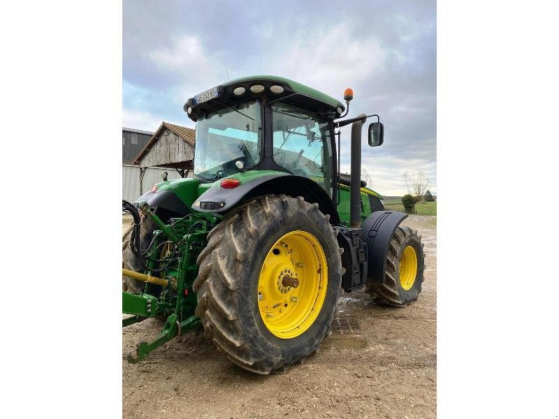 Traktor za tip John Deere 7230R, Gebrauchtmaschine u SAINT-GERMAIN DU PUY (Slika 3)